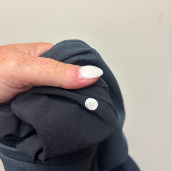 Lululemon Commission Pant Warpstreme 34” - Picture 11 of 12